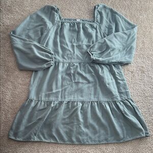 Chic Long Sleeve Dress in Soft Blue